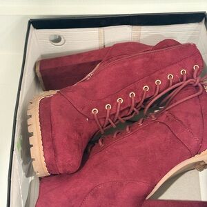 Women's Burgundy Lace-Up Boots